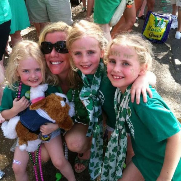 Meet your Posher, Julie - Picture 1 of 1